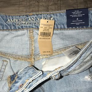 American Eagle Tomgirl Jeans